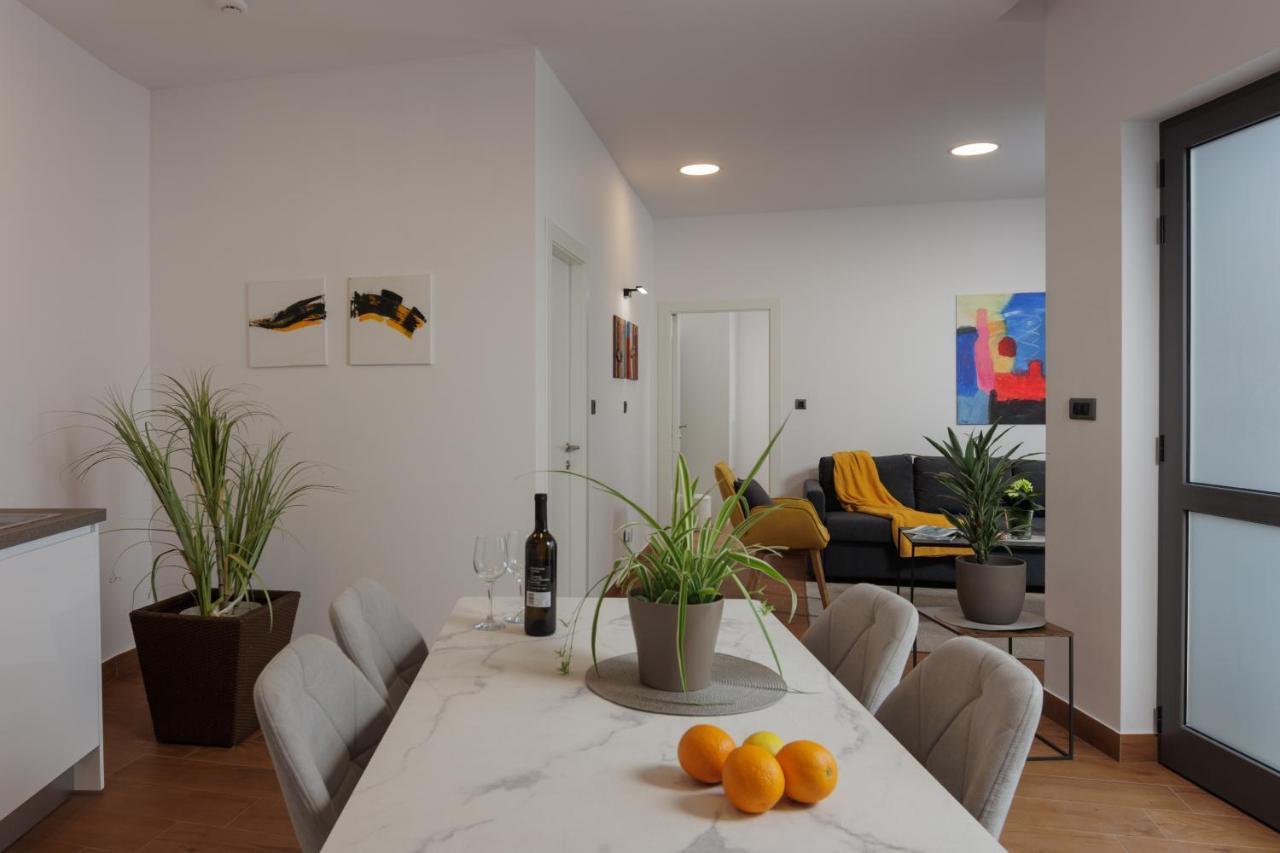Terra 5 Deluxe Apartment On The Ground Floor With Private Parking リエカ エクステリア 写真