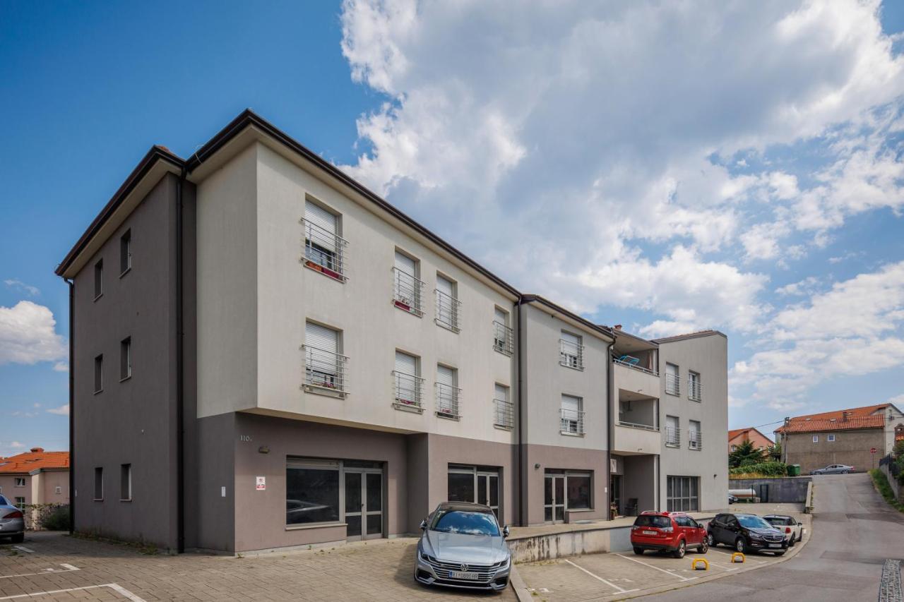 Terra 5 Deluxe Apartment On The Ground Floor With Private Parking リエカ エクステリア 写真